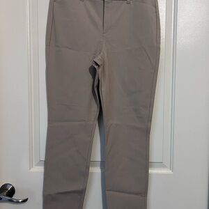 Old Navy Women's Tan Skinny Pants